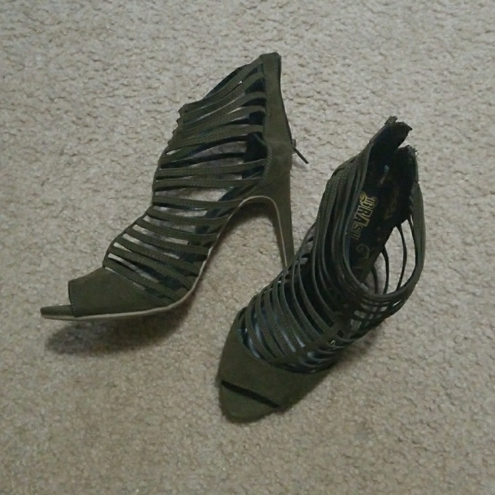 Green heels!